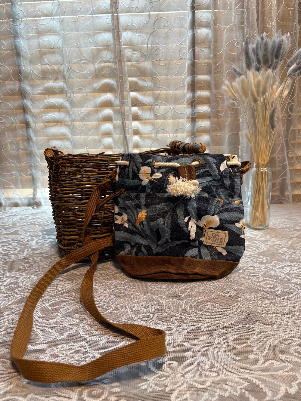 Dakine Saturday Mini Bag Crossbody – Navy Tropical Kelp Floral Canvas Bucket Bag